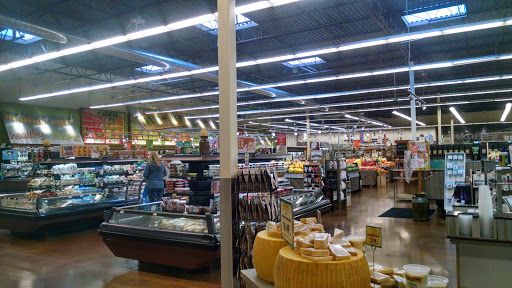 Grocery Store «Fresh Thyme Farmers Market- Bloomington IN», reviews and photos, 3600 W 3rd St, Bloomington, IN 47404, USA