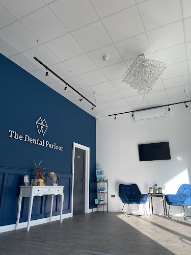 Comments and reviews of The Dental Parlour