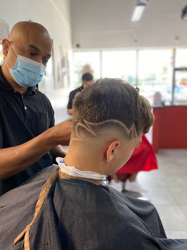 Barber Shop «Famous Barbershop 2», reviews and photos, 36184 US-27, Haines City, FL 33844, USA