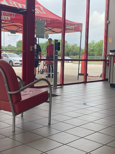 Tire Shop «Discount Tire Store - Cypress, TX», reviews and photos, 17326 Spring Cypress Rd, Cypress, TX 77429, USA