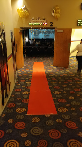 Movie Theater «Esquire Theatre», reviews and photos, 320 Ludlow Ave, Cincinnati, OH 45220, USA