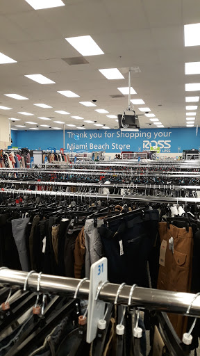 Clothing Store «Ross Dress for Less», reviews and photos, 1141 5th St, Miami Beach, FL 33139, USA