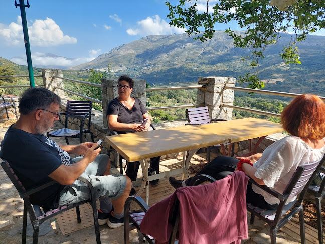 Traditional Cafe Restaurant «αλλού ποθές» Ανοιχτές ώρες