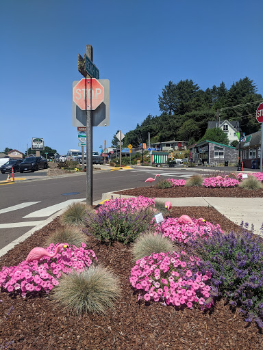 Grocery Store «C&K Market», reviews and photos, 231 US-101, Yachats, OR 97498, USA