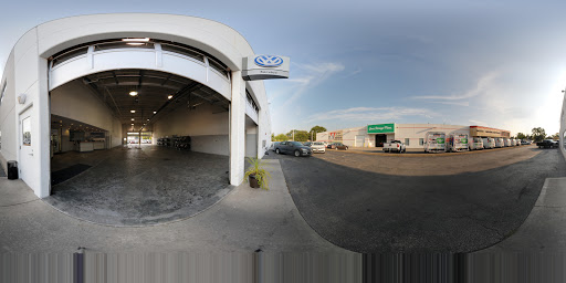 Volkswagen Dealer «Mike Haggerty VW», reviews and photos, 8920 S Cicero Ave, Oak Lawn, IL 60453, USA