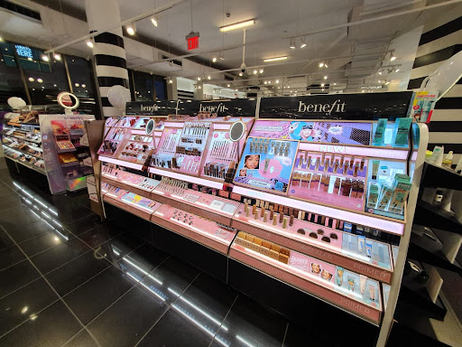 Cosmetics Store «SEPHORA», reviews and photos, 6801 Hollywood Blvd, Hollywood, CA 90028, USA