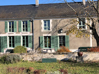 Extérieur du Restaurant Gîte La Maison D'Aubigny à Les Hauts de Forterre - n°8