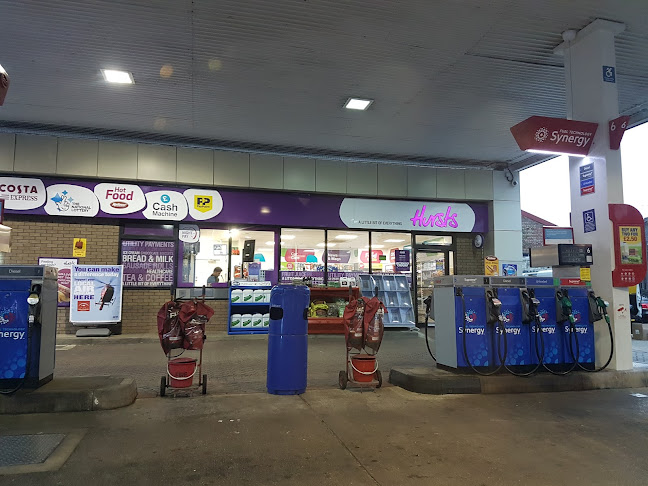 Reviews of ESSO MFG STUDLEY GRANGE in London - Gas station
