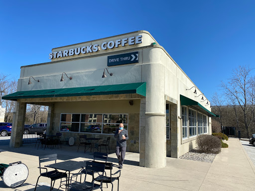 Starbucks, 110 Lee Blvd, Shelbyville, IN 46176, USA, 