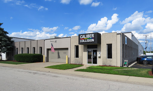 Auto Body Shop «ABRA Auto Body & Glass», reviews and photos, 4309 Transworld Rd, Schiller Park, IL 60176, USA