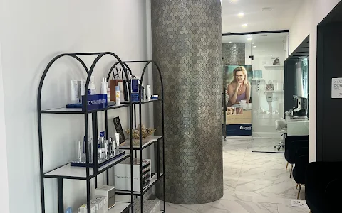 La Déesse Cosmetic Clinic 微整形医美诊所 - Mississauga image