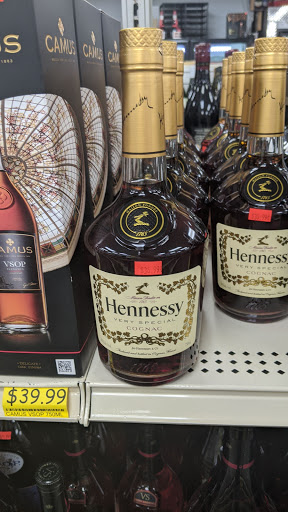 Liquor Store «Sunset Point Liquors», reviews and photos, 2516 Sunset Point Rd, Clearwater, FL 33765, USA