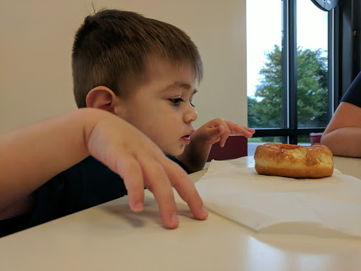 Donut Shop «Original Country Donuts», reviews and photos, 3091 US-20 #101, Elgin, IL 60124, USA