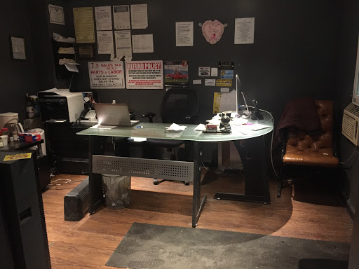 Auto Body Shop «DC Auto Body Collision Repair», reviews and photos, 375 Elm St, Perth Amboy, NJ 08861, USA