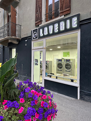 LAVERIE AUTOMATIQUE - LAUNDRY 7j/7 à Fourneaux