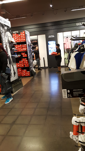 Sporting Goods Store «Nike Factory Store», reviews and photos, 3000 Grapevine Mills Pkwy #611, Grapevine, TX 76051, USA