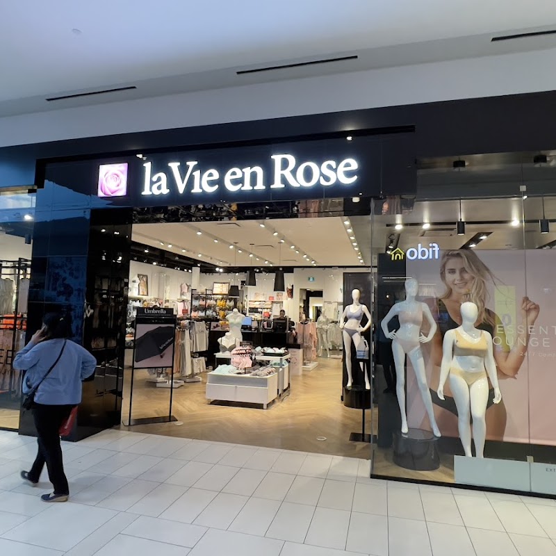 la Vie en Rose Willowbrook Shopping Center