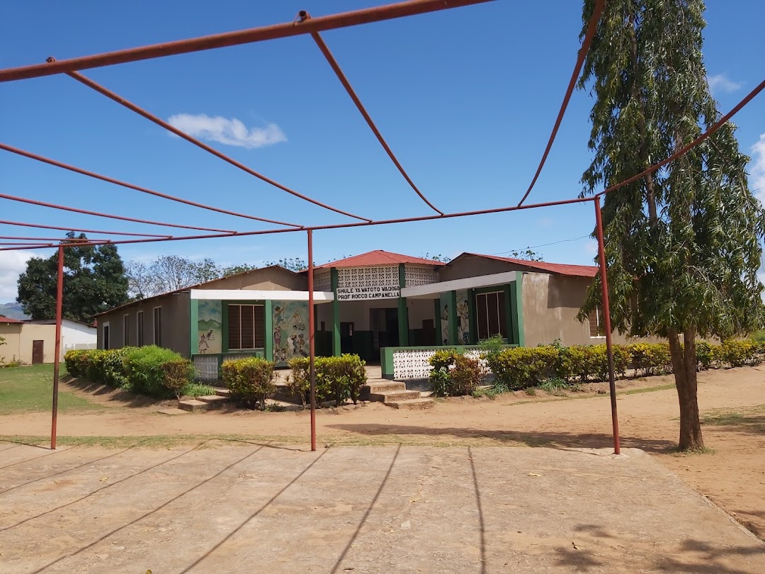 Marcelino English-media Primary School
