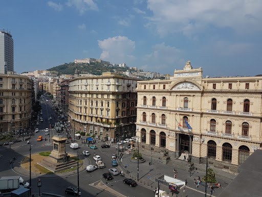 Hotels spend the day Naples