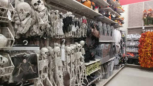 Craft Store «Michaels», reviews and photos, 7055 Central Ave, Skokie, IL 60077, USA