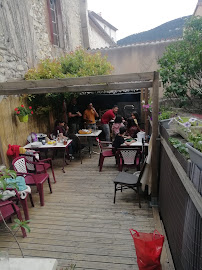 Atmosphère du Restaurant Le Tour De Ville à Millau - n°4