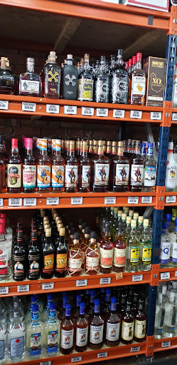 Liquor Store «Liquor Warehouse Syracuse», reviews and photos, 814 N State St, Syracuse, NY 13208, USA