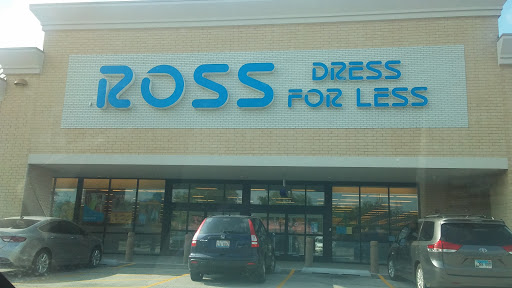 Clothing Store «Ross Dress for Less», reviews and photos, 581 Roosevelt Rd, Glen Ellyn, IL 60137, USA