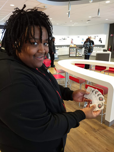 Cell Phone Store «Verizon», reviews and photos, 13348 S Cicero Ave, Crestwood, IL 60445, USA