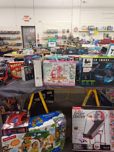 Clothing Store «Jomar», reviews and photos, 2590 Grant Ave, Philadelphia, PA 19152, USA