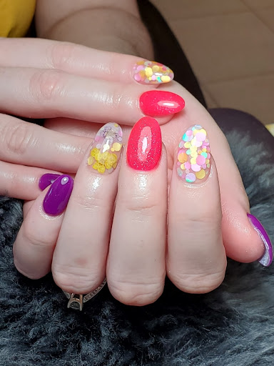 Nail Salon «Top Coat Nail Salon & Spa», reviews and photos, 1631 E Monte Vista Ave #105, Vacaville, CA 95688, USA