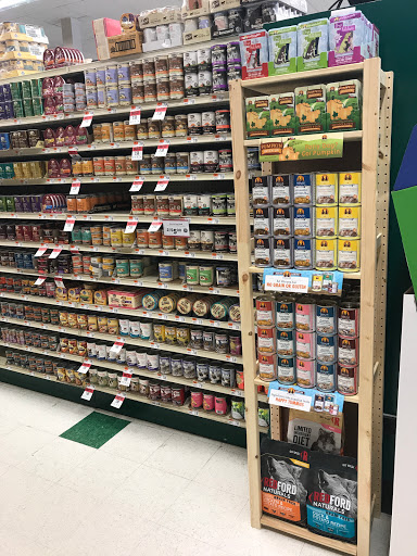 Pet Supply Store «Pet Supplies Plus», reviews and photos, 1137 Old Country Rd, Westbury, NY 11590, USA
