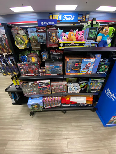 Video Game Store «GameStop», reviews and photos, 1712 S Orange Blossom Trail, Apopka, FL 32703, USA