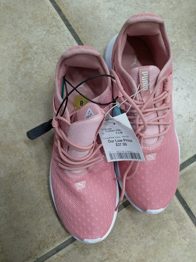 Clothing Store «Burlington Coat Factory», reviews and photos, 287 Washington St, Attleboro, MA 02703, USA