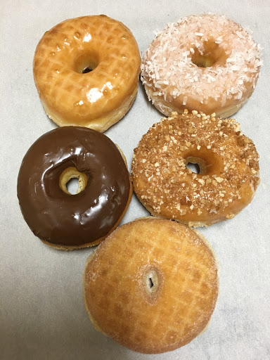 Donut Shop «Savy Donuts», reviews and photos, 14460 Newport Ave # C, Tustin, CA 92780, USA