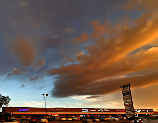 Dry Cleaner «Lah Cleaners», reviews and photos, 9027 Westheimer Rd, Houston, TX 77063, USA