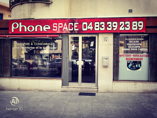 PHONE SPACE