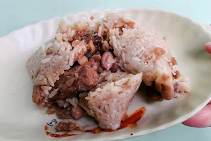 桃姐早餐-古早味肉粽 image