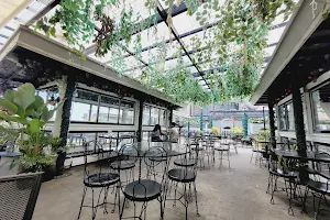 La Cathedral Cafe image