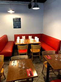 Atmosphère du Restaurant Liomar Café à Levallois-Perret - n°10