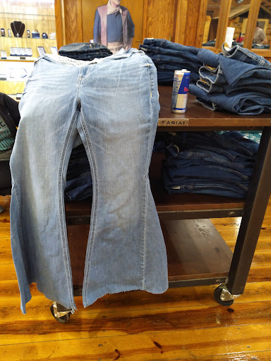 Department Store «Hooks Big D Corral», reviews and photos, 119 N Washington St, DeRidder, LA 70634, USA