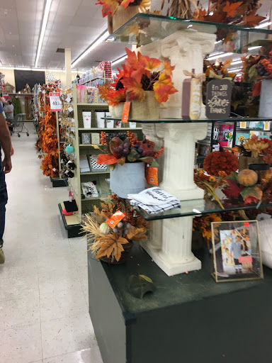 Craft Store «Hobby Lobby», reviews and photos, 1855 Montgomery Hwy #100, Hoover, AL 35244, USA