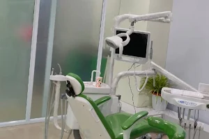 Apex Dental Care and implant centre image