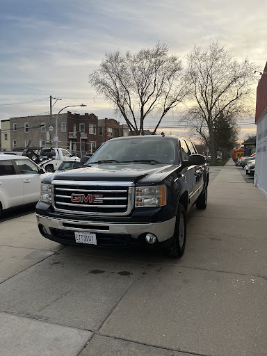 Used Car Dealer «Auto Warehouse», reviews and photos, 3632 N Cicero Ave, Chicago, IL 60641, USA