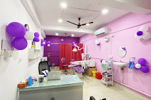Ilan's Dental & Facial Aesthetic Centre image