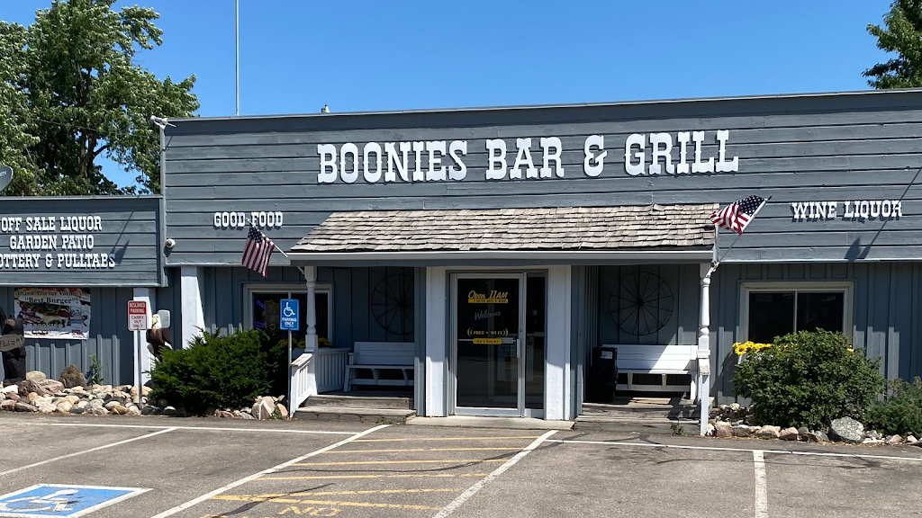 Boonies Bar & Grill 55021