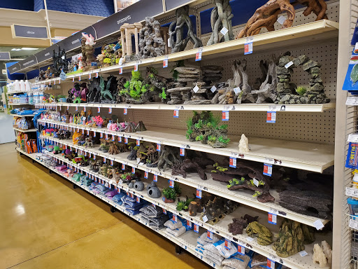 Pet Supply Store «PetSmart», reviews and photos, 976 IL-59, Aurora, IL 60504, USA