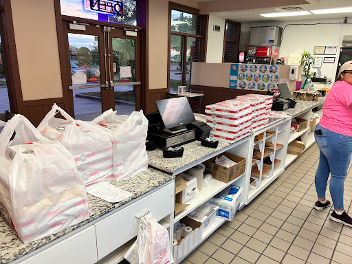 Donut Shop «Shipley Do-Nuts», reviews and photos, 1500 W Hebron Pkwy #100, Carrollton, TX 75010, USA