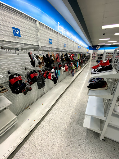 Clothing Store «Ross Dress for Less», reviews and photos, 110 Yorba Linda Blvd, Placentia, CA 92870, USA