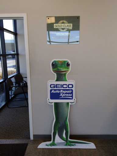 Auto Body Shop «ABRA Auto Body & Glass», reviews and photos, 3602 Cross Hill Dr, Madison, WI 53718, USA