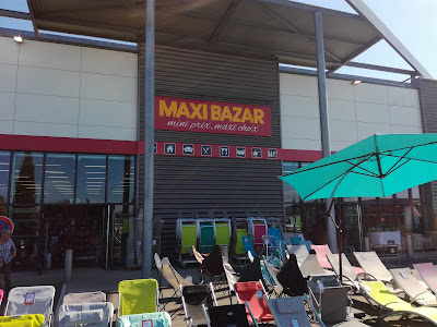 Maxi Bazar à Annemasse